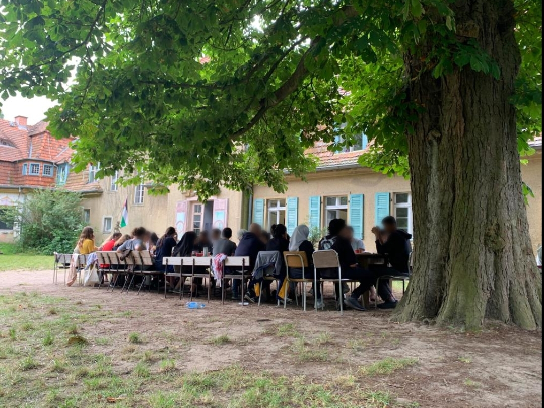 Participantes en el campamento