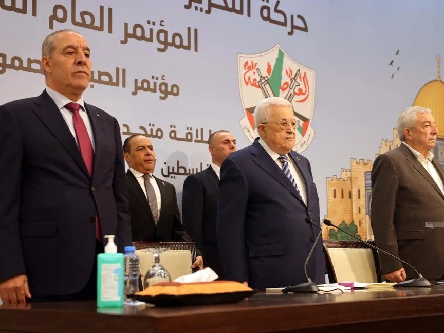 مؤتمر “فتح” الثامن: تعبير صارخ عن هزيمة طبقة وتشظّي الحركة